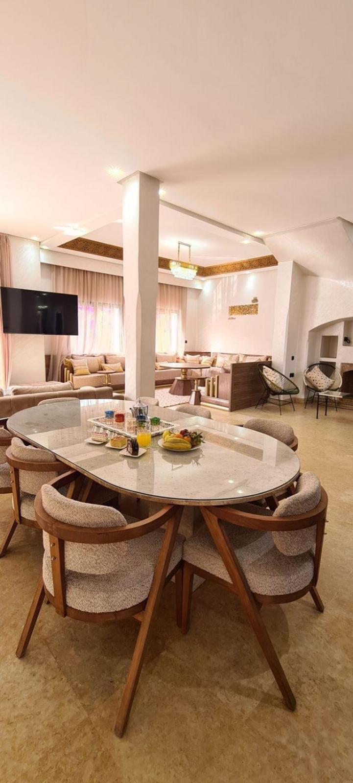 Privatunterkunft Villa, Jardin & Piscine
