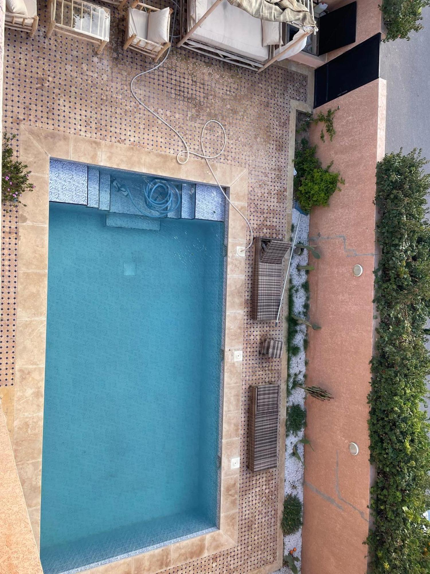 Villa, Jardin & Piscine Privatunterkunft *